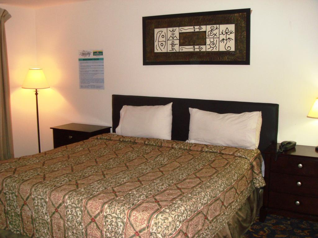 The America's Hospitality Inn Motel 2*