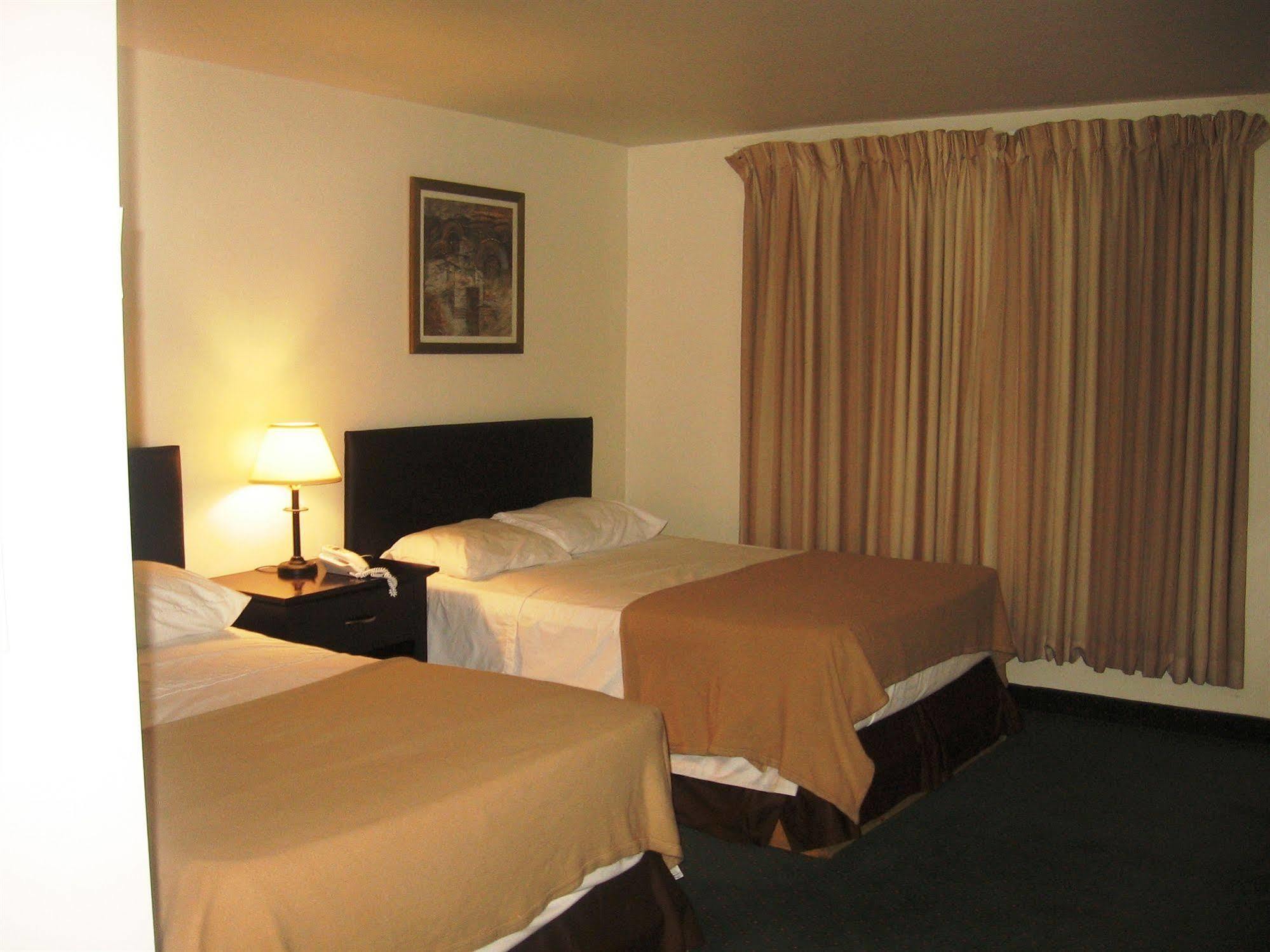 The America's Hospitality Inn 2*