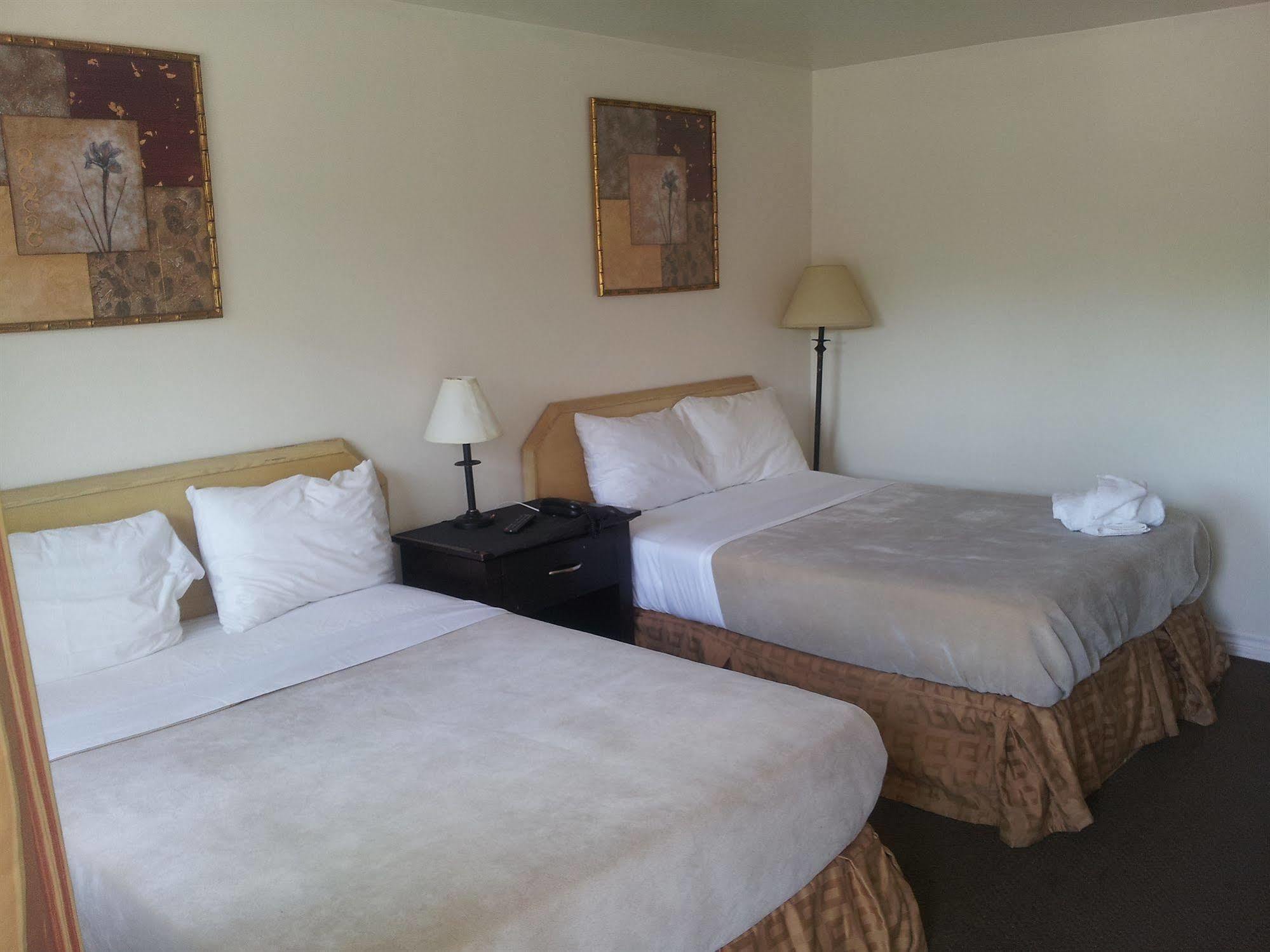 Motel The America's Hospitality Inn 2*
