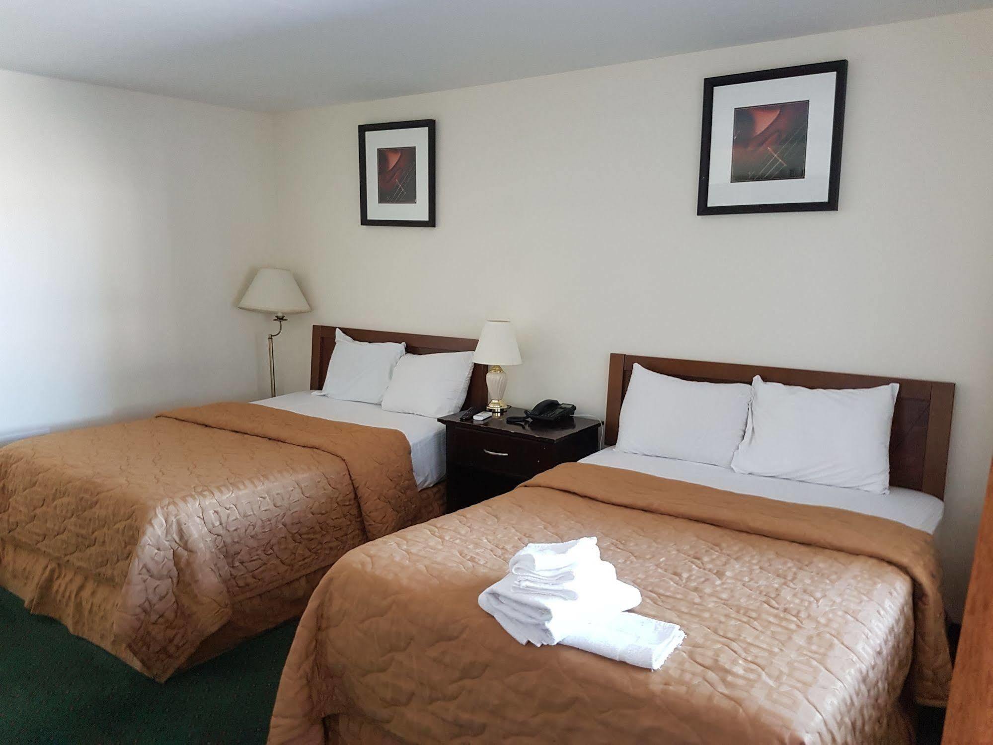 The America's Hospitality Inn 2*