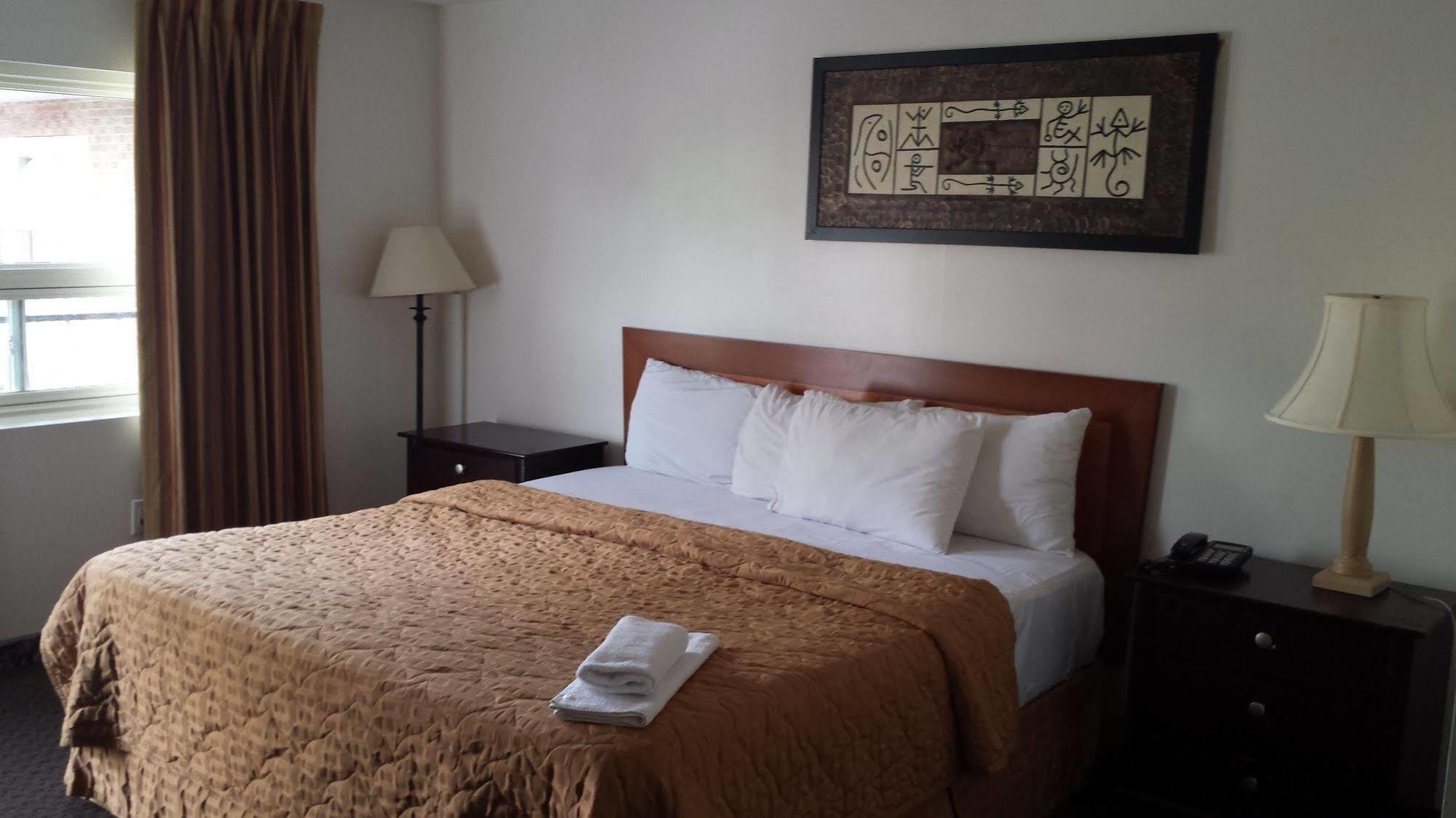 The America's Hospitality Inn Niagara Falls