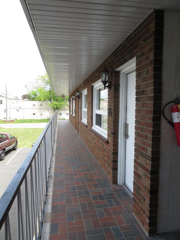 The America's Hospitality Inn Motel
