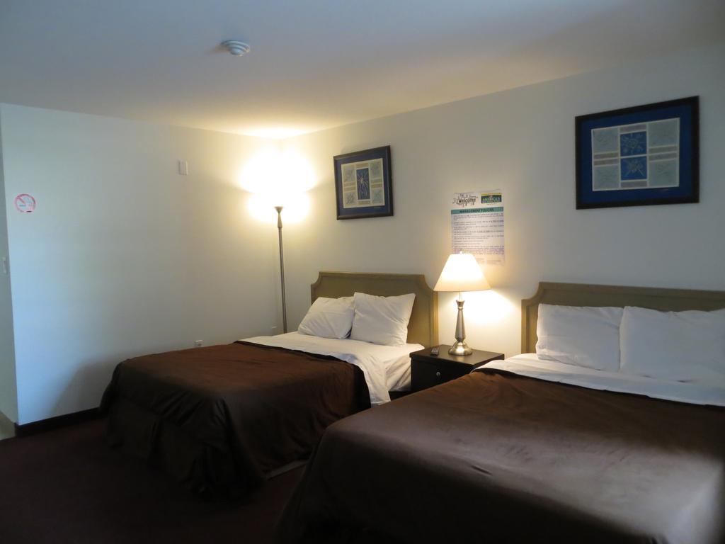 The America's Hospitality Inn Motel 2*